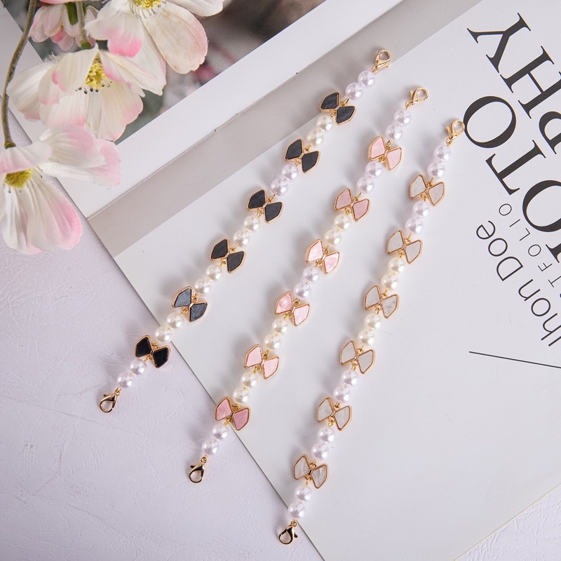 [LITTLE DAISY] STRAP MASKER HIJAB KOREA / KONEKTOR JILBAB PREMIUM / TALI MASKER ELEGANT CLASSY/ CONNECTOR HIJAB MEWAH