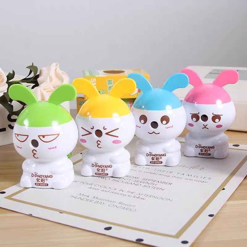 

RAUTAN PUTAR MEJA KELINCI | SERUTAN PENSIL