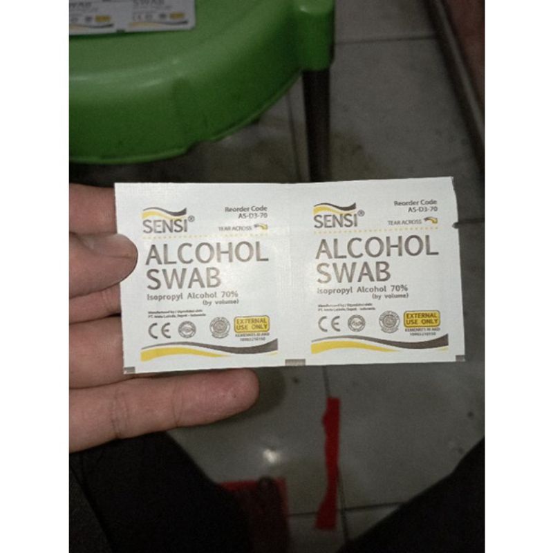 ALKOHOL SWAB SENSI / 1 LEMBAR ISI 2 PCS Kasa Alkohol Swab Steril