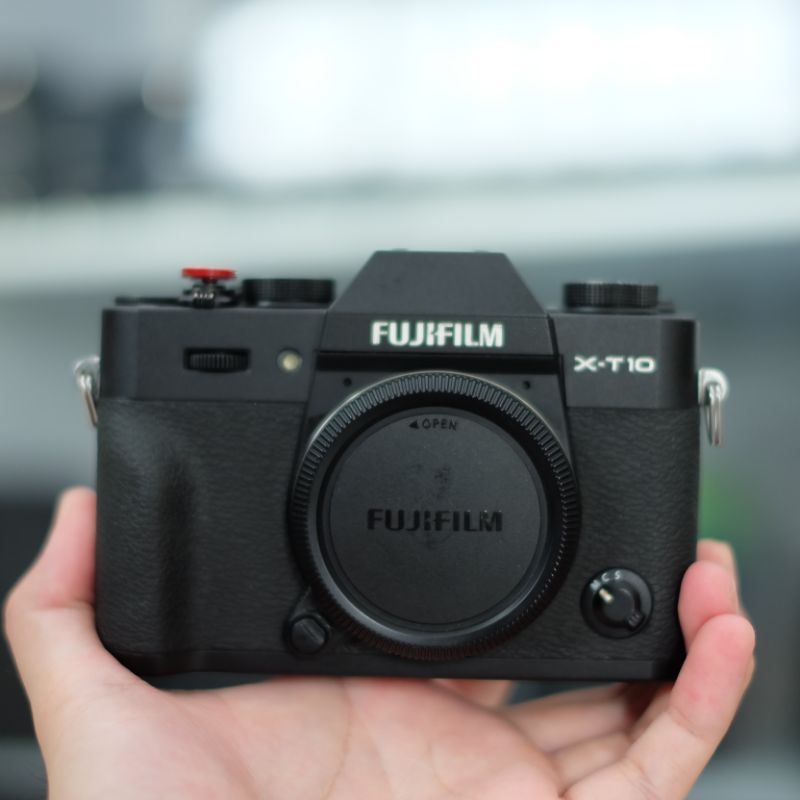 FUJIFILM XT10 BO Body Only Kamera Mirrorless -Tanpa Lensa