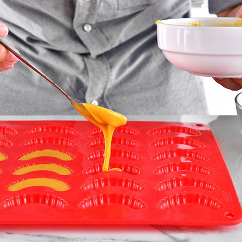 Top 30rongga 3D Croissant DIY Craft Alat Dekorasi Kue Jelly Dome Mousse Cetakan