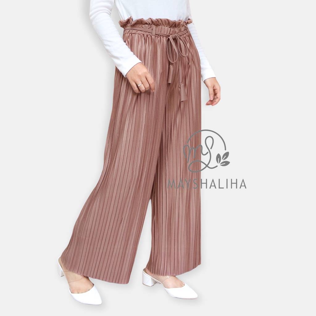 wide pants white