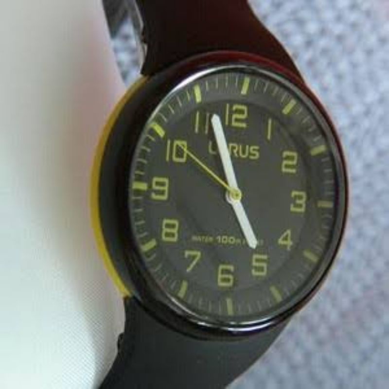 Lorus jam tangan Black yellow RRX49DX-9 | Jam Tangan Pria atau wanita