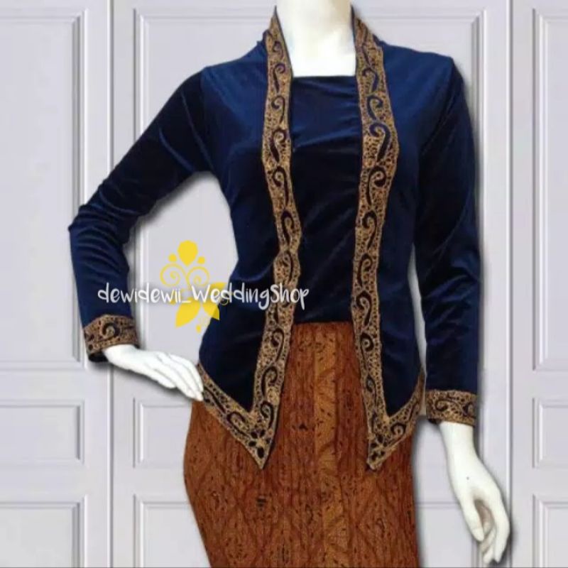 Kebaya Kutubaru Bordir Cantik / Bahan Bludru [On Model Warna Navy)