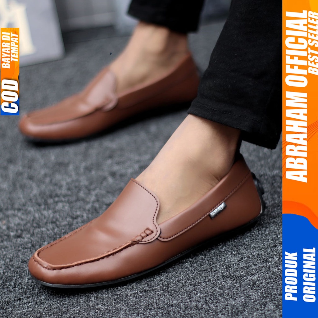Sepatu Slip On Casual Anti Slip Kerja Santai Hitam Pria Abraham Vanezia