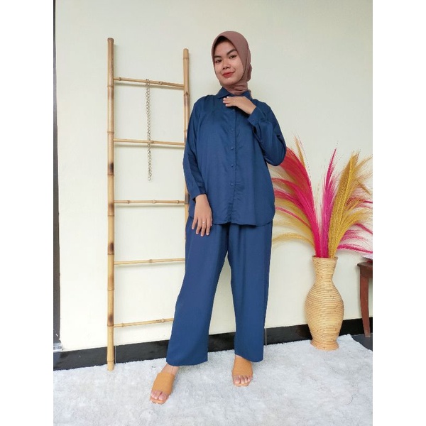 ONE SET PHELICIA