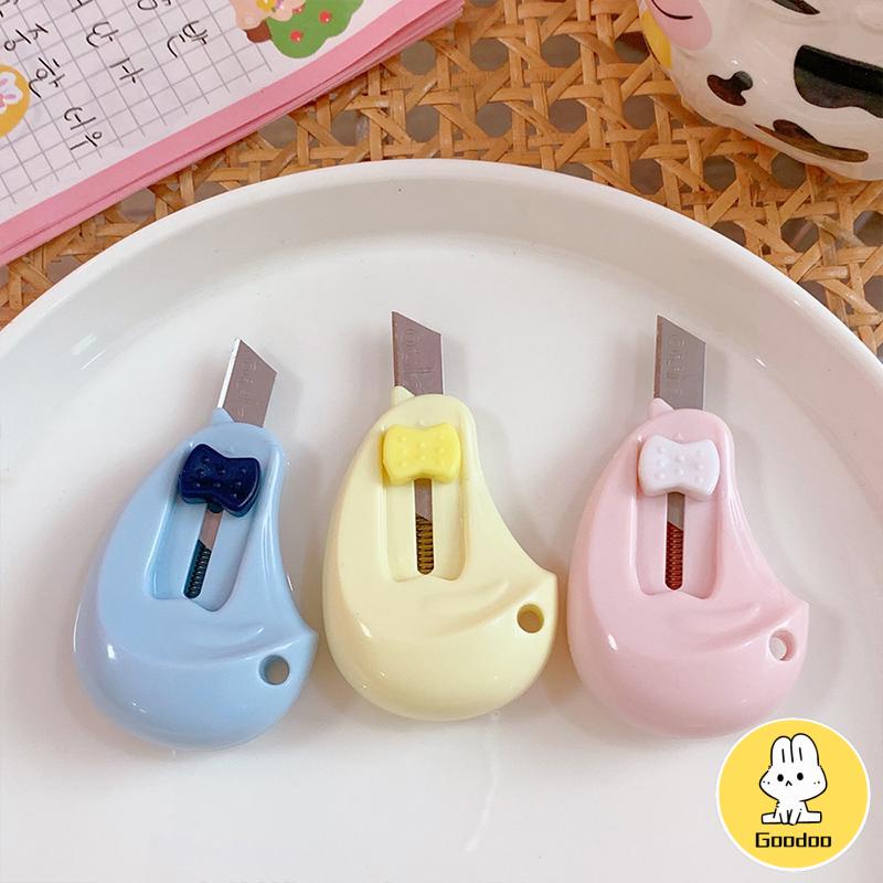 Cute Mini Portable Small Utility Knife Alat Perlengkapan Seni Siswa -Doo