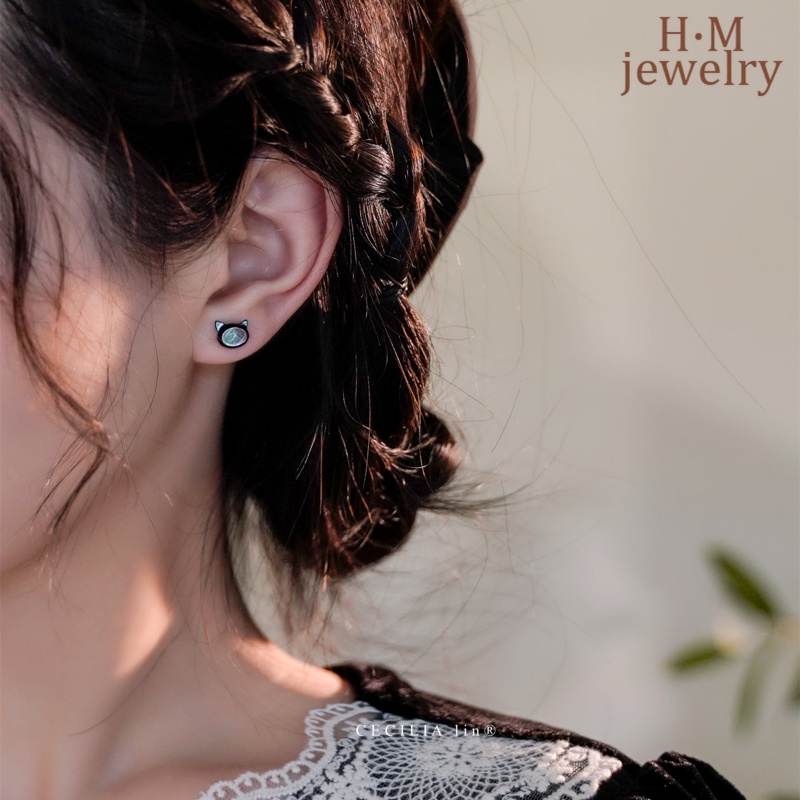 Anting Tusuk Bentuk Kucing Hitam Putih 3D Untuk Wanita 2022