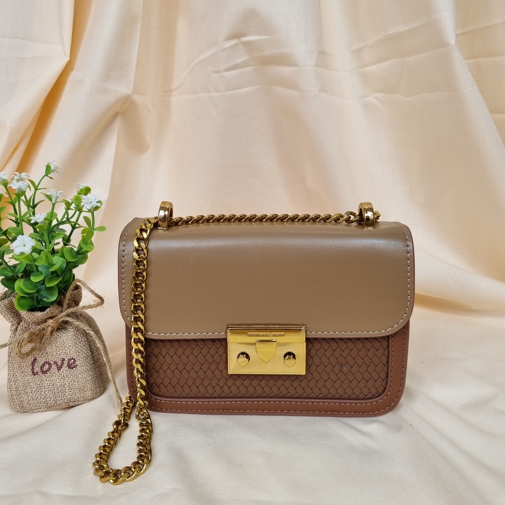 TAS CK WANITA WOVEN BOXY CHAIN STRAP BAG