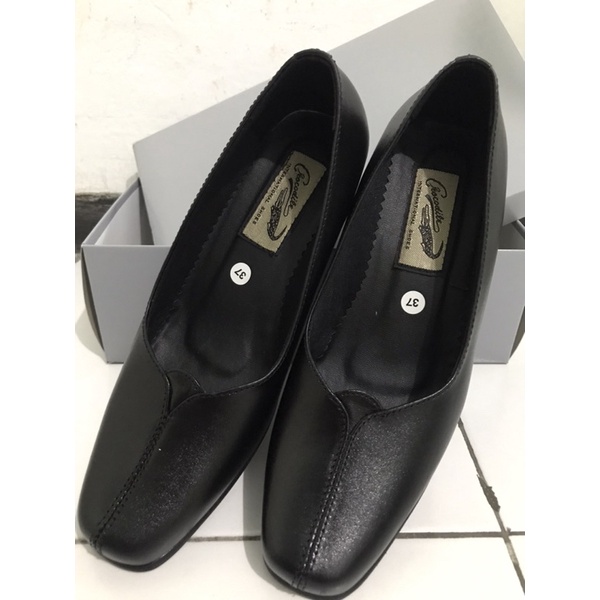 Sepatu jalasenastri merk crocodile