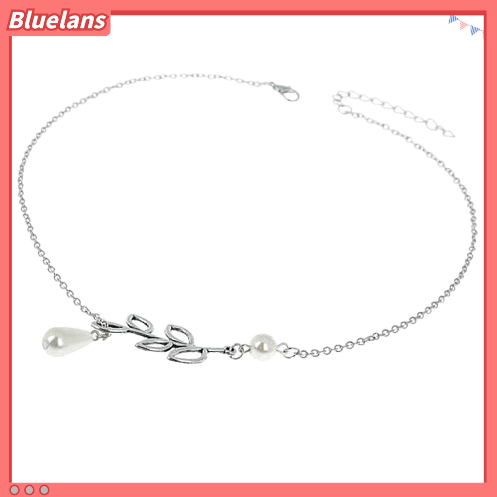 Kalung Rantai Liontin Daun Pohon Hollow Bahan Alloy Warna Silver Untuk Wanita