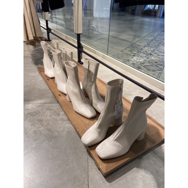 Jastip Boots Heels Sendal Sandal Stradivarius Sale