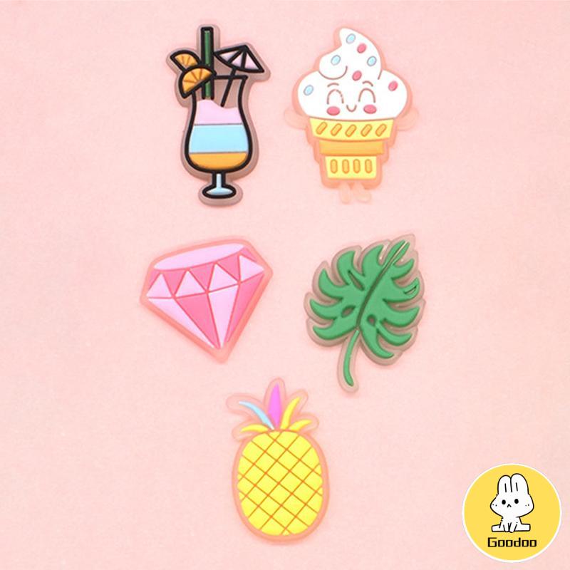 Charms Pin Korea Bahan Pvc Glow In The Dark Desain Makanan Untuk Aksesoris Charms Fashion -Doo