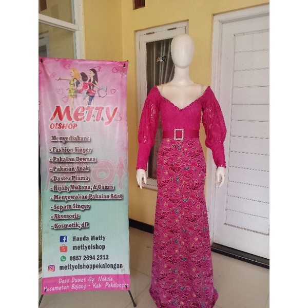 gaun singer/penyanyi batik