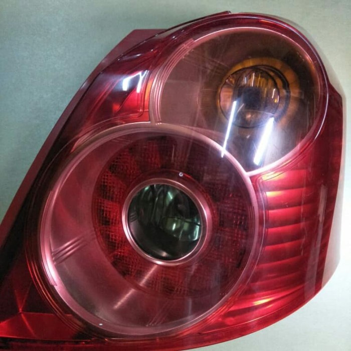 {BEKAS} Stoplamp lampu belakang Toyota Yaris 2012 original Murah