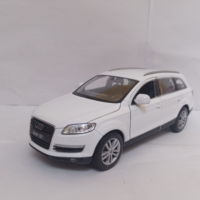 Diecast Mobil Audi Q7 White Welly 1:24 mobil mainan anak koleksi