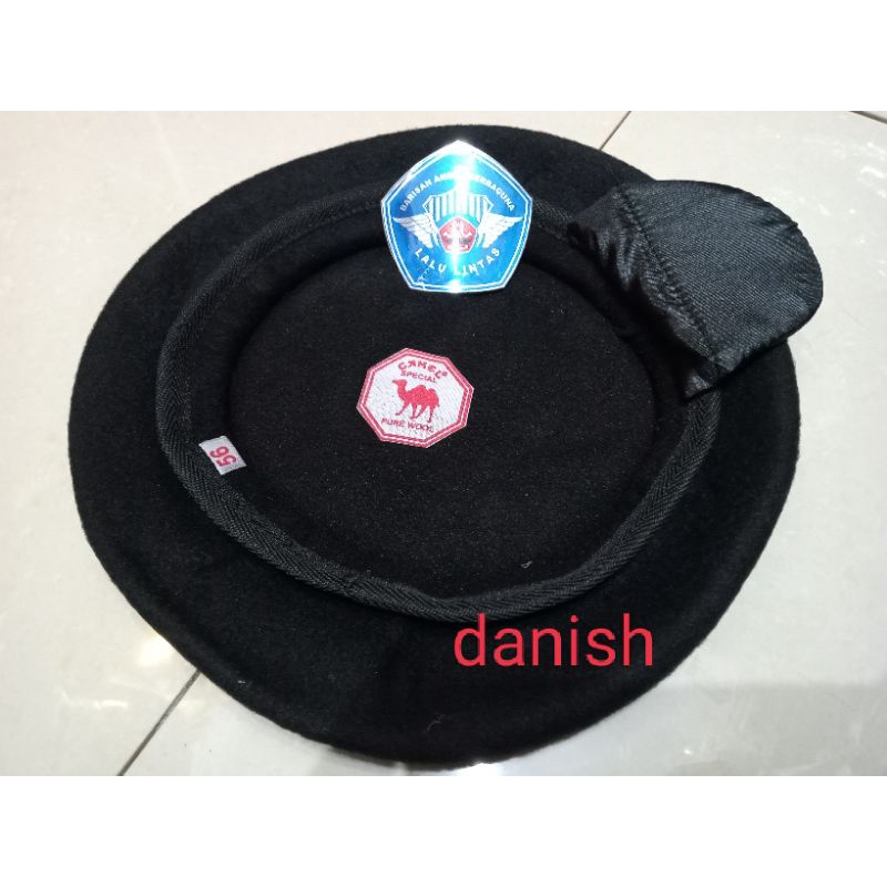 BARET CAMEL BANSER PLUS EMBLEM