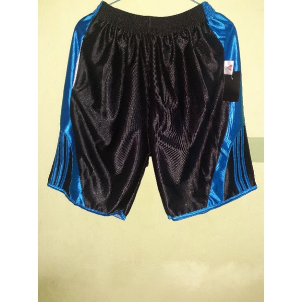 CELANA PENDEK PARAGON