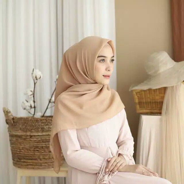 HARGA TERMURAH JILBAB BELLA SQUARE SEGI EMPAT / HIJAB BELLA SQUARE TERBARU WARNA TERLENGKAP-Nude
