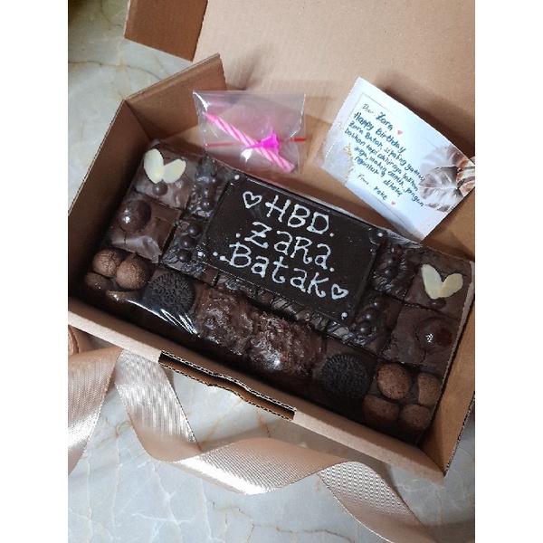 Brownies Fudgy Birthday Medium Standar / Brownies Ulang Tahun Murah Medan