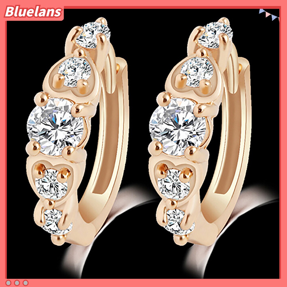 Anting Klip Lapis Emas Bentuk Hati Aksen Berlian Imitasi Untuk Wanita