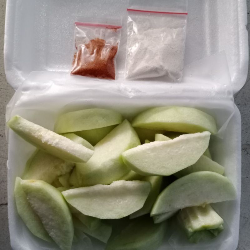 

Rujak jambu kristal bumbu pisah