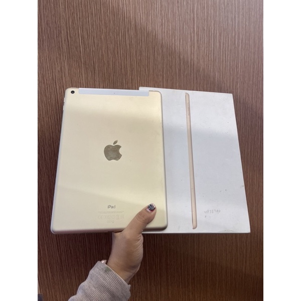 Ipad gen5 wifi+cell 128gb