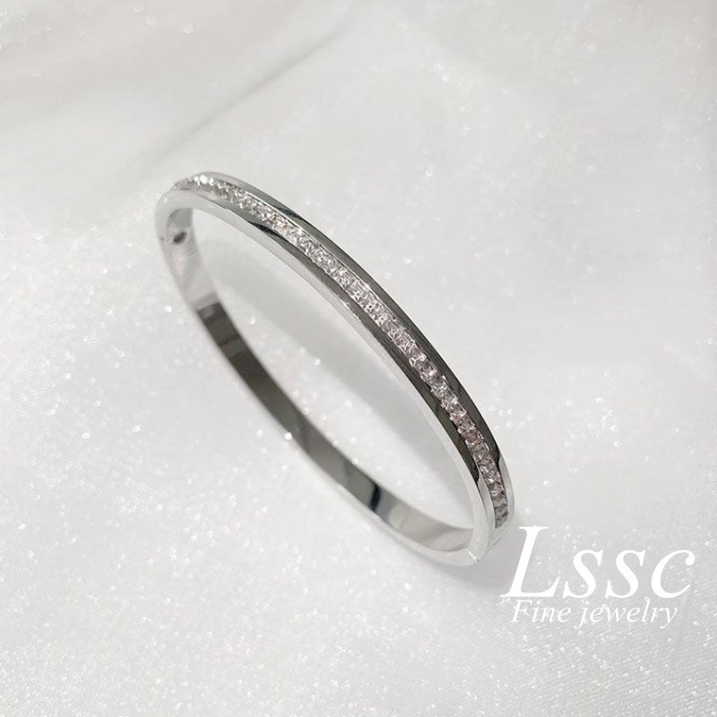 Gelang Titanium Wanita Anti Karat Permata Cantik Emas 18K Fashion Korea Perhiasan Aksesoris Bracelet