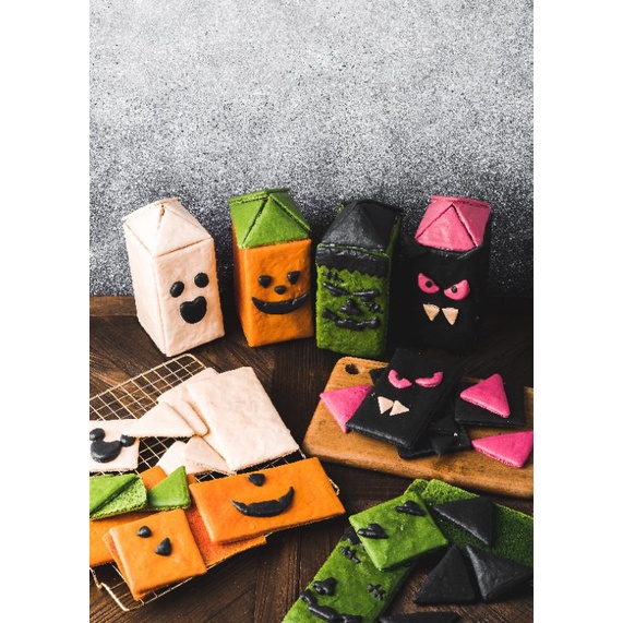 

Halloween 2022 lantern activity macaron