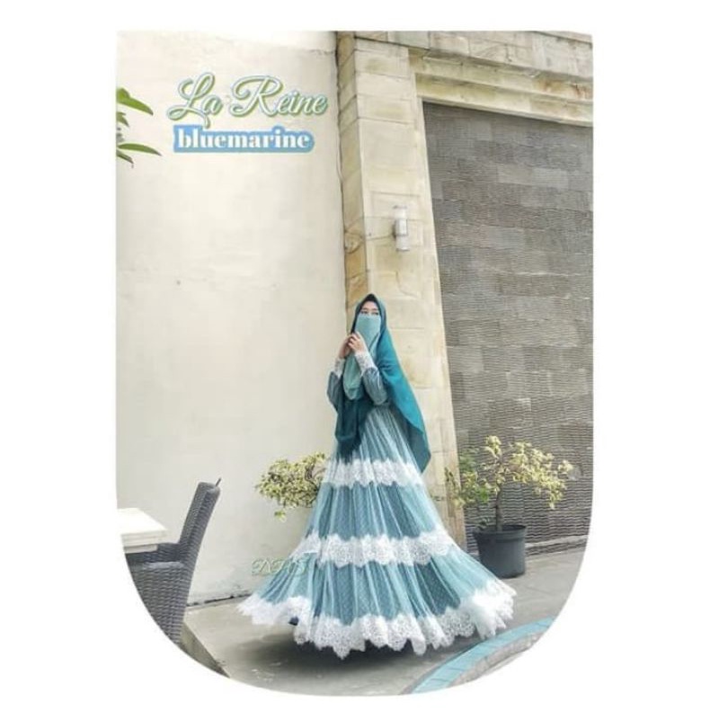 La Reine dress
