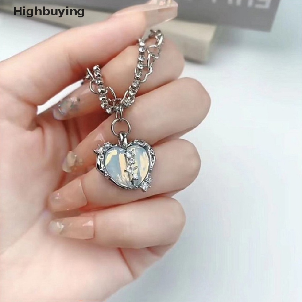 Kalung Multilayer Liontin Hati Opal Mutiara Bahan Logam Warna Silver Gaya Korea Untuk Wanita Glory