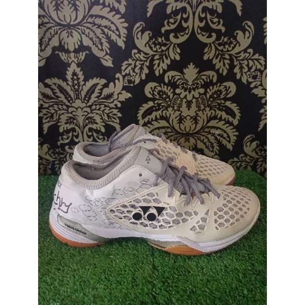 Sepatu Badminton Yonex SHB 03ZM Second Original