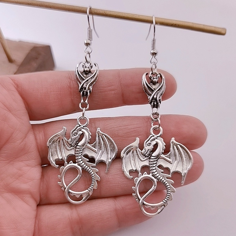 Anting Bentuk Sayap Kelelawar Naga Gaya punk gothic Untuk Wanita