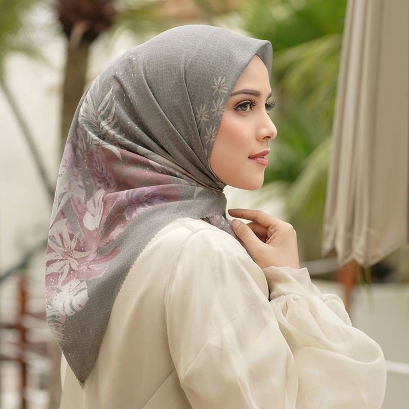 preloved buttonscarves tropicale siena