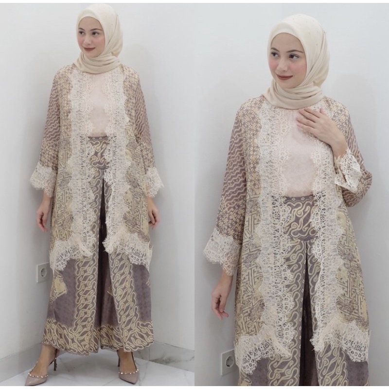 Sarah the Label - Arumi Lace Series