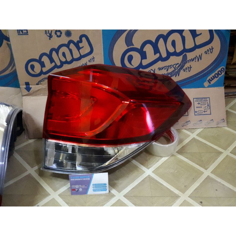 Lampu belakang stoplamp honda mobilio 2014 2015 / 2018 2021 Facelift Orihinal
