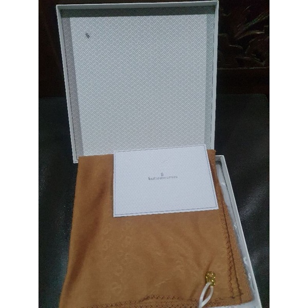 Tapis Buttonscraves NWT