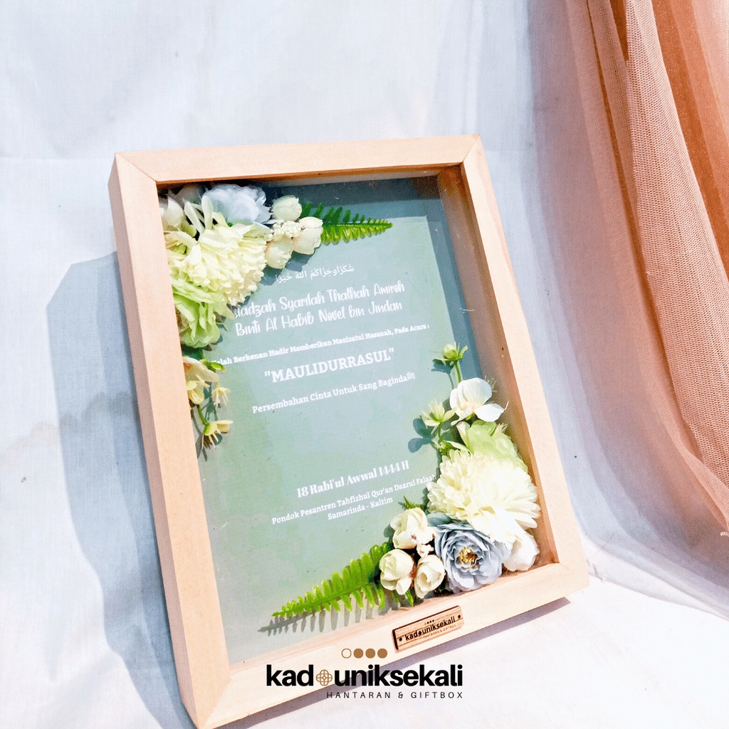 Kado Ulang Tahun / Kado Anniversary / Kado Wisuda / Foto Gift / gift box - by Kadouniksekali