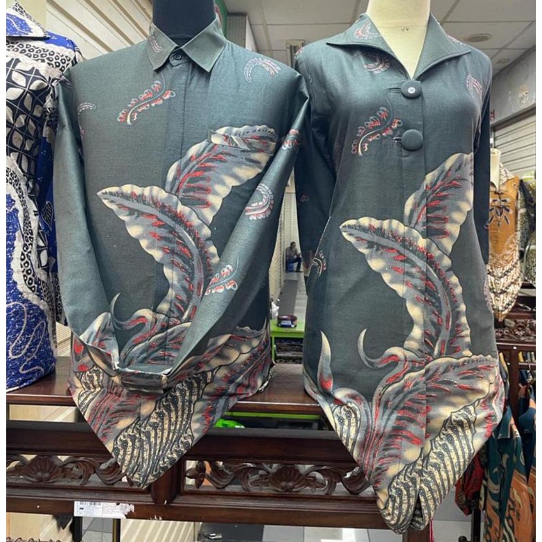 Blus batik lapisan trikot dan kemeja batik lapisan trikot