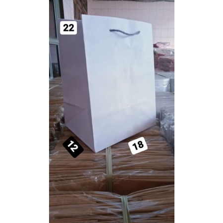 PAPER BAG/ TAS KERTAS HITAM 20X25