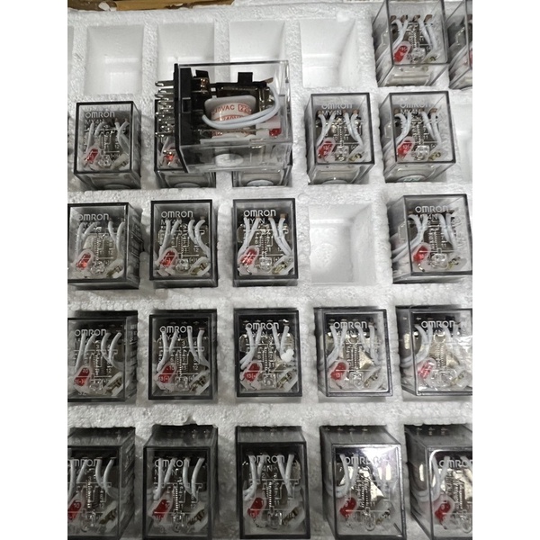 RELAY OMRON MY4N 220VAC