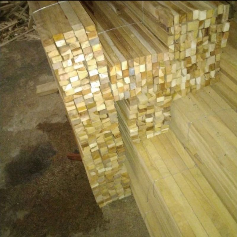 Kayu Reng Jati Asli ukuran 2cm x 2cm x 100cm Lis Kayu Jati Asli