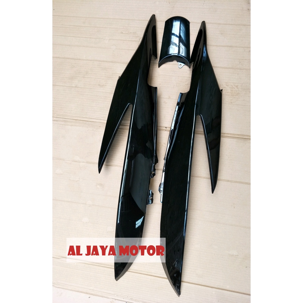 COVER BODY HONDA VARIO 110 CW / VARIO 110 OLD HITAM