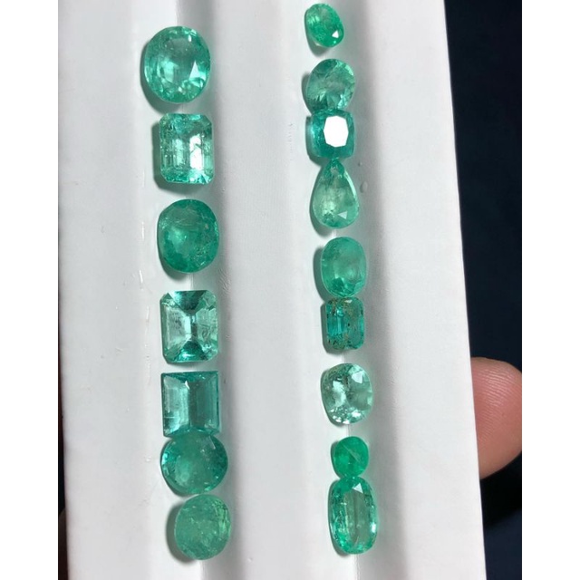 borong murah natural [EMERALD BERYL PANJSHER AFGHANISTAN MINOR OIL 22.4CT TOP LUSTER] zamrud afganis