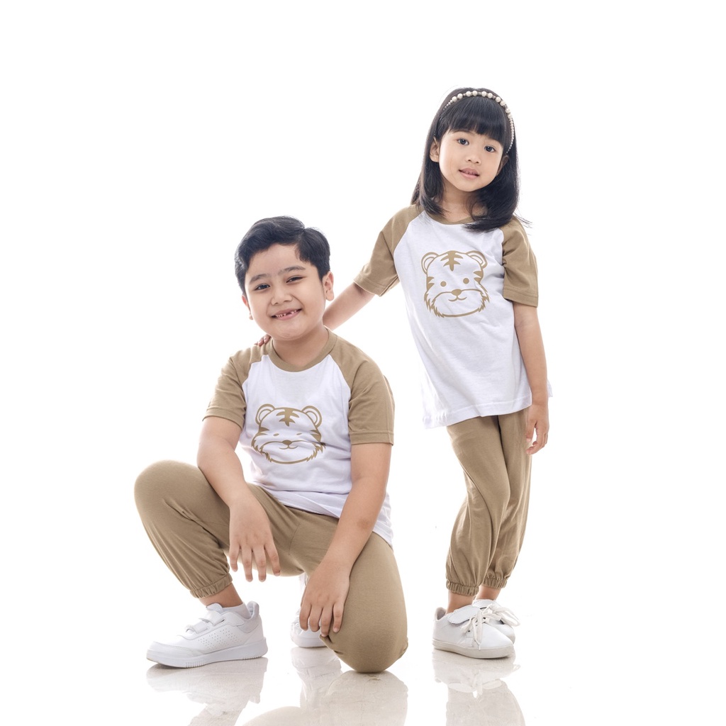 Setelan Kaos Playset Anak Setelan Joger Couple Baju Tidur Piyama Anak Raglan Unisex Celana Panjang Coklat Harimau