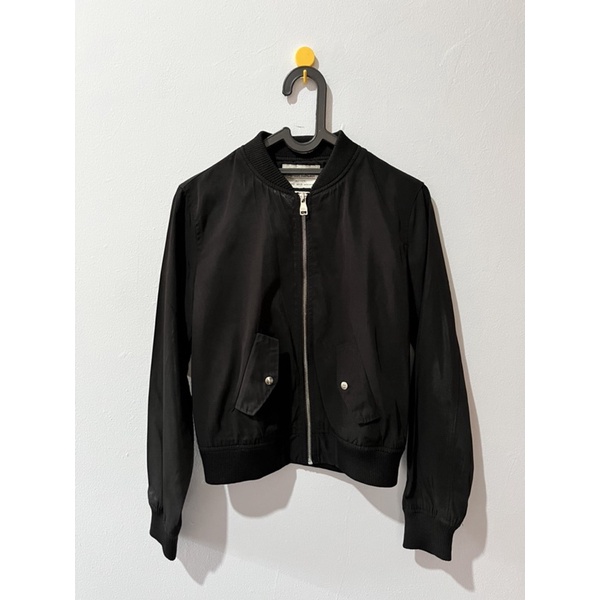 Jaket Bomber Cewek - Bershka - Hitam Polos [Preloved]