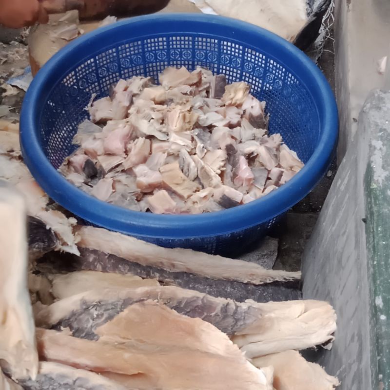

bajo angkek Lombok/ ikan asin angkek. angkek potong 250 gr