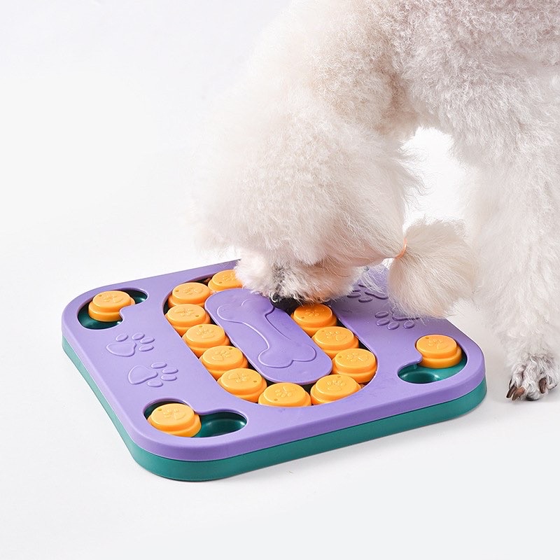 Hipipaw find treats puzzle toy