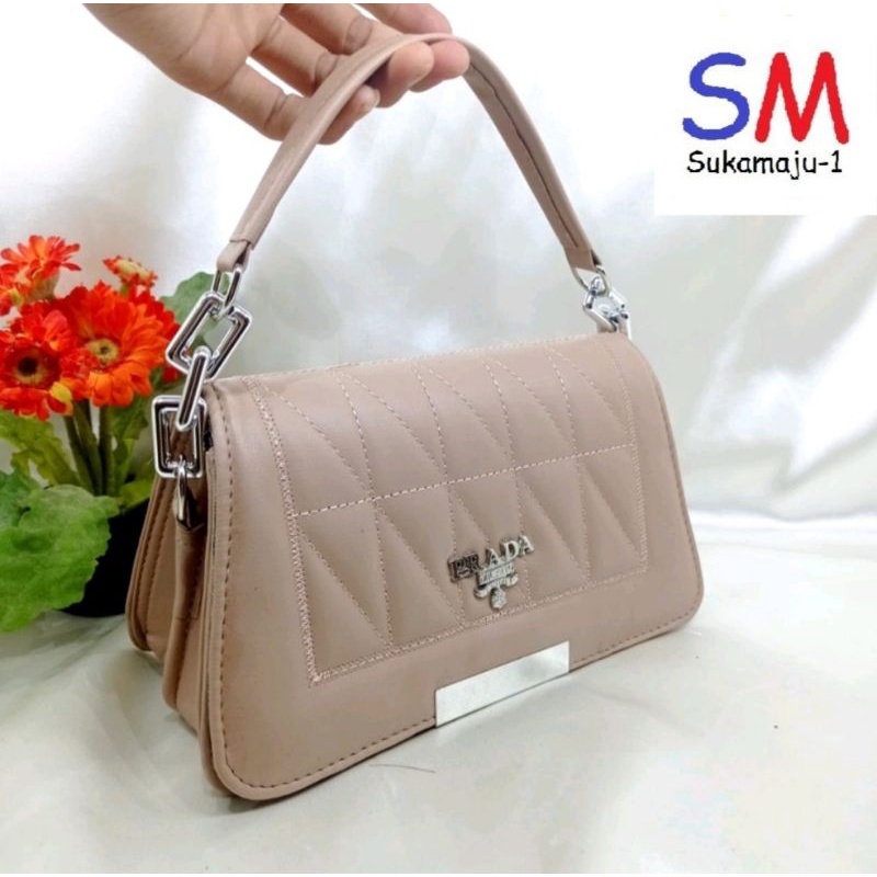 Tas Selempang Wanita Aplilasi Parada Bahal Premium Fashion / Tas Selempang Wanita Fashion Premium