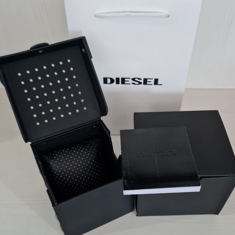 Kotak box jam tangan merk DIESEL DZ watch model Original fullset